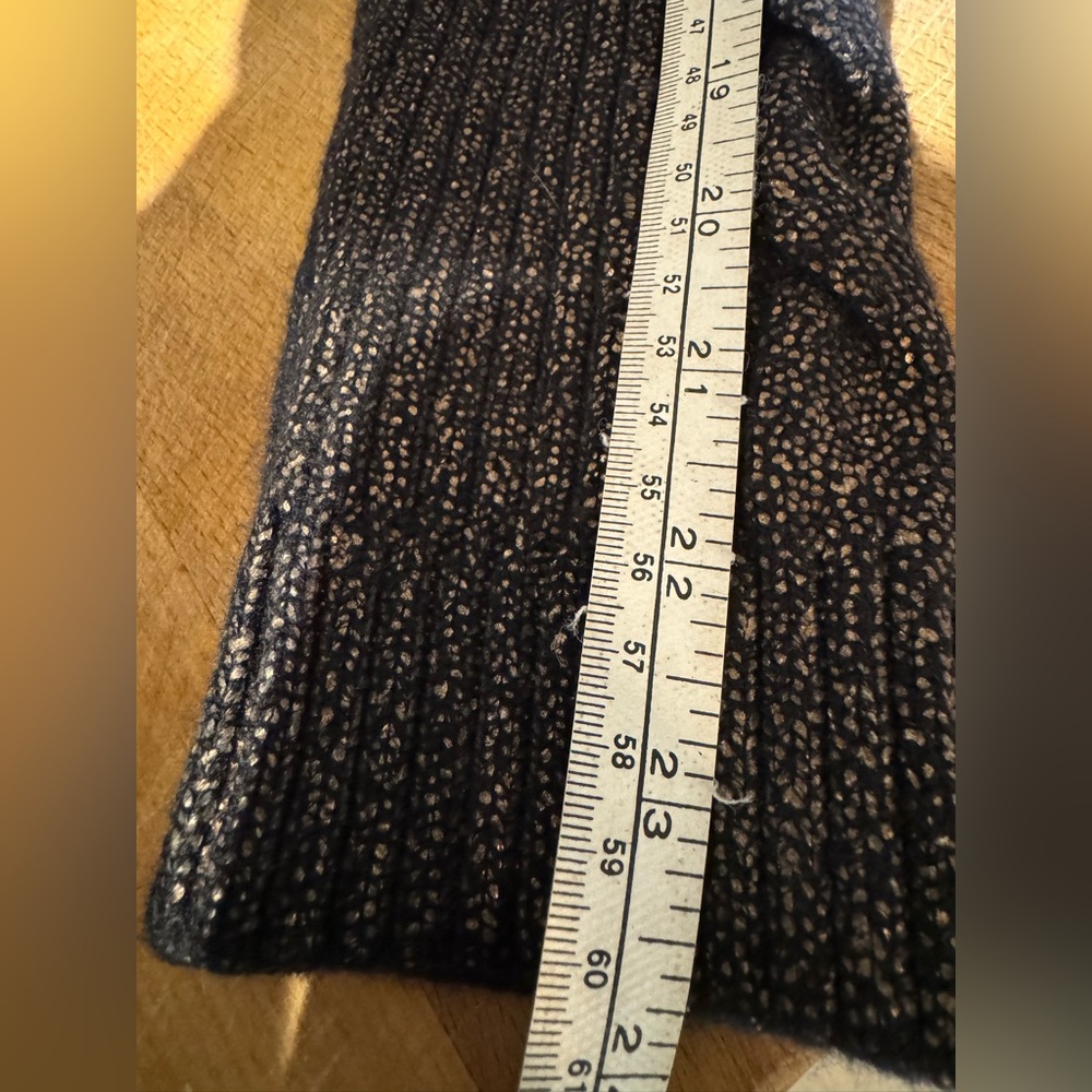 Pink Tartan 100% Wool Black and Bronze Knit Sweater - Picture 7 of 13